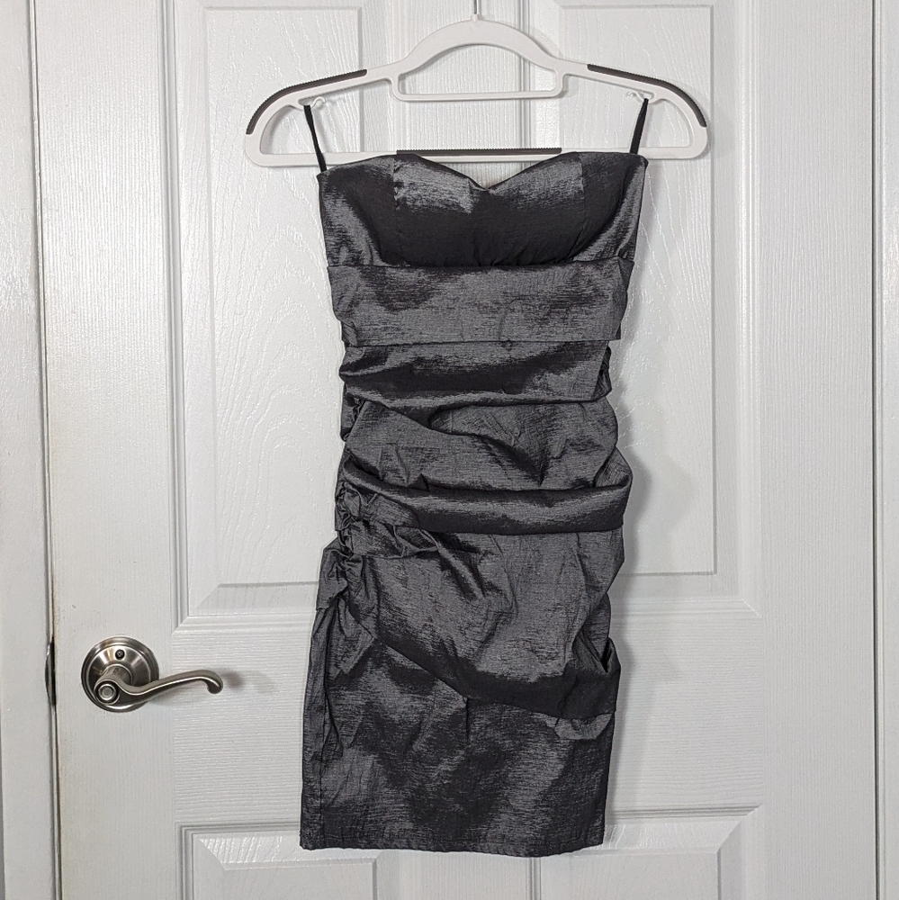 Jung Kim Y2K Silver Ruched Strapless Bodycon Mini Party‎ Dress Size Medium